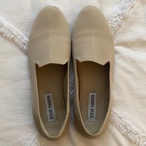 Steve Madden Sabin Flats - Size 9